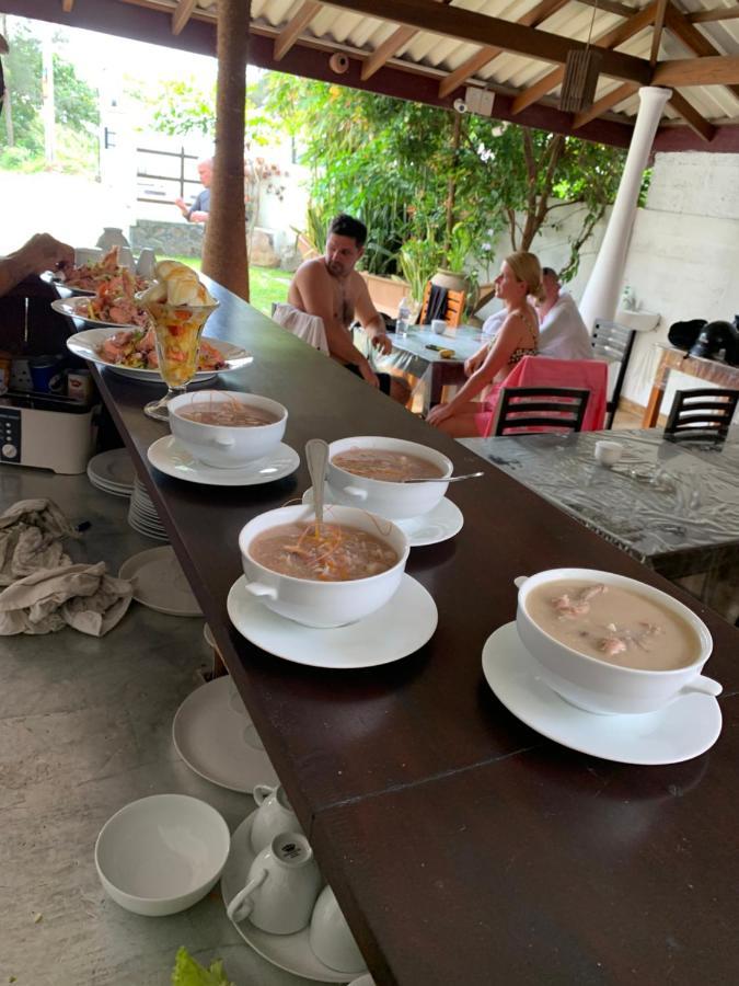 Ceylon Surf Guest And Restaurant Bed and Breakfast Weligama Buitenkant foto