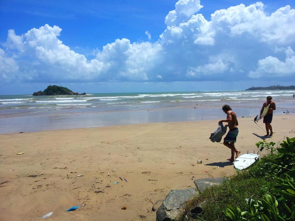 Ceylon Surf Guest And Restaurant Bed and Breakfast Weligama Buitenkant foto